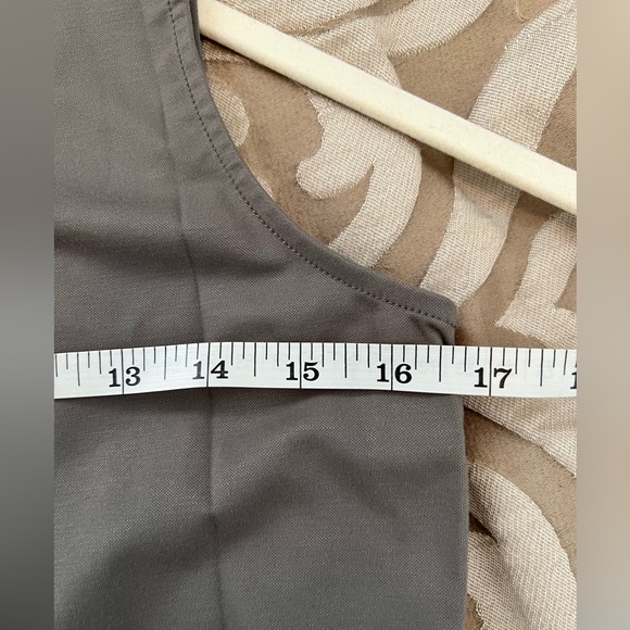 LOVE BONITO Jarlo Low Back Twist Maxi Dress size Medium soft & hands just right - Picture 11 of 14